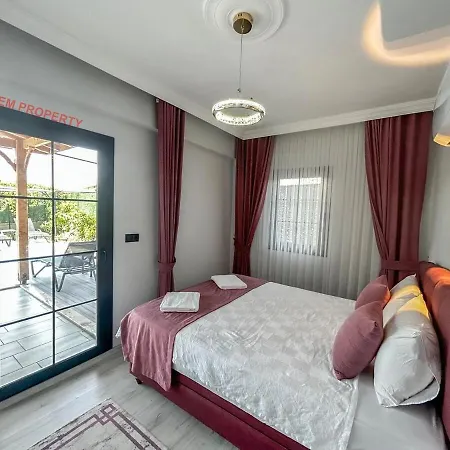 Lux Villa